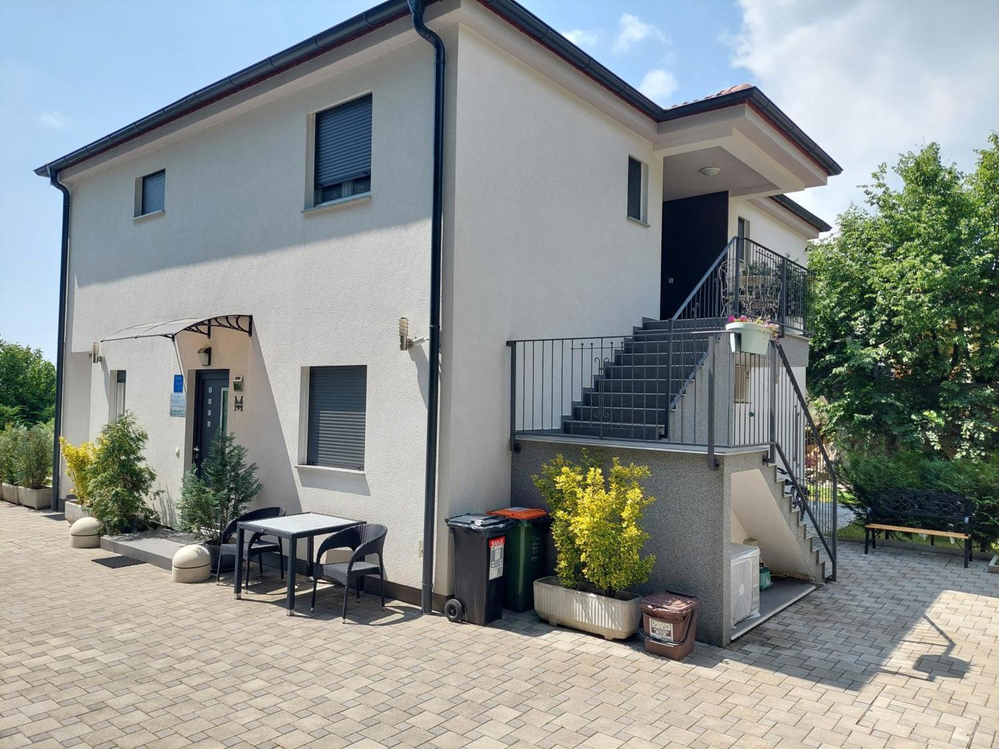 Villa Madlen Icici Luaran gambar