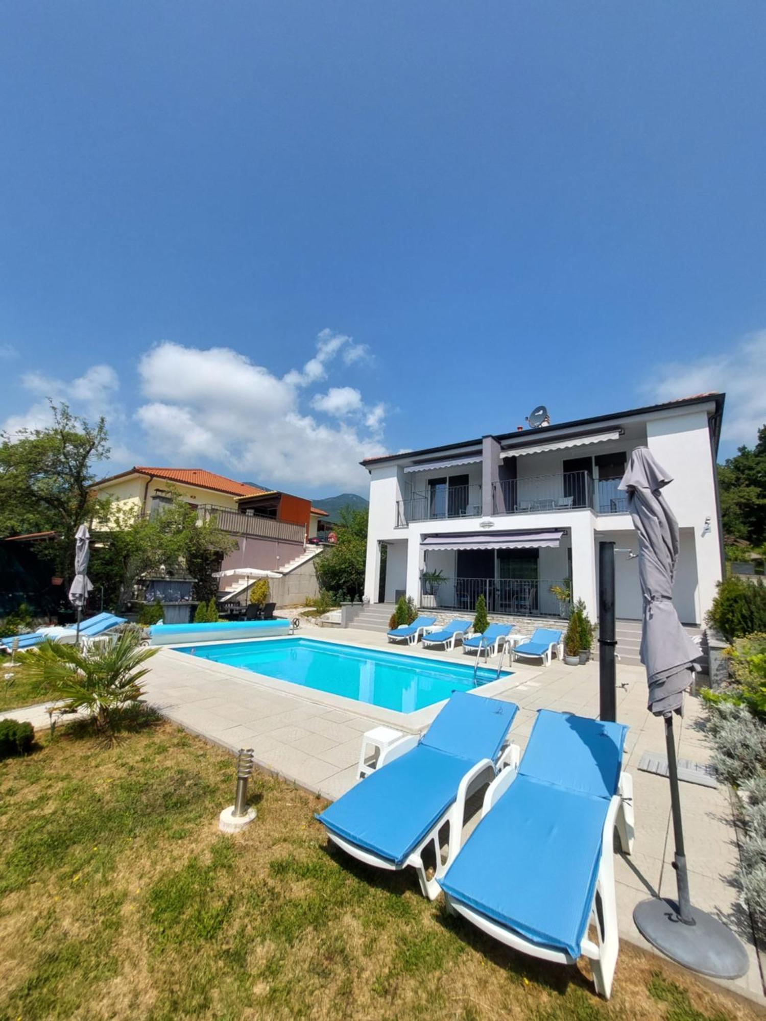 Villa Madlen Icici Luaran gambar